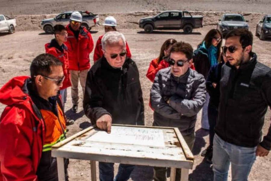 El vicegobernador junto al gobernador de Atacama y recorrieron los avances del Proyecto Litífero Tres Quebradas en Fiambalá