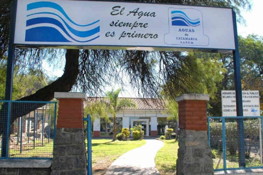 Sin atención al público en Aguas de Catamarca SAPEM