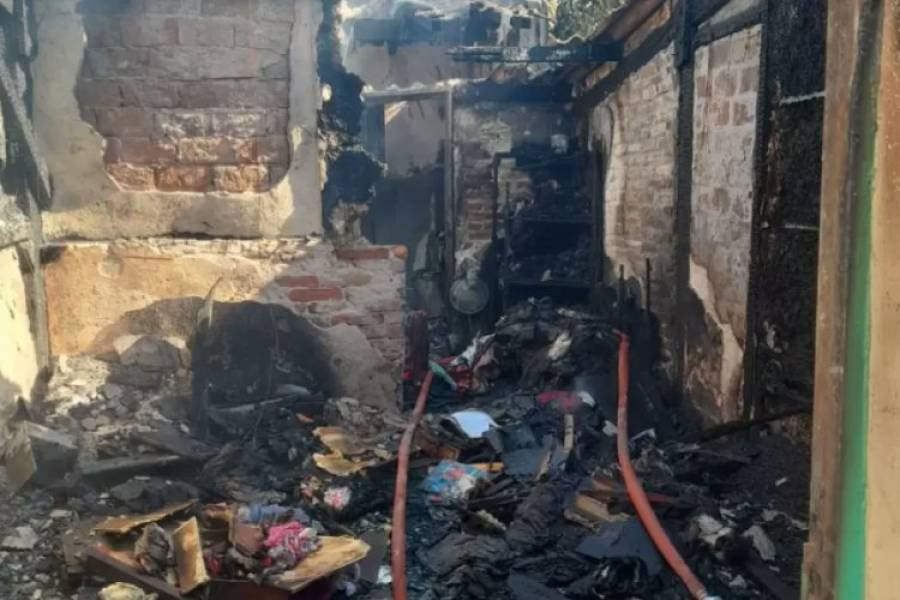 La Tablada: Incendio destruyó una vivienda