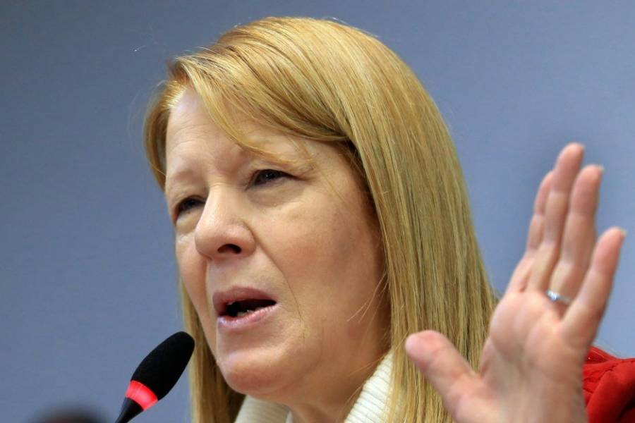 Stolbizer calificó el discurso de Milei en Davos como “retrógrado y medieval” y dijo que le provocó “vergüenza ajena”