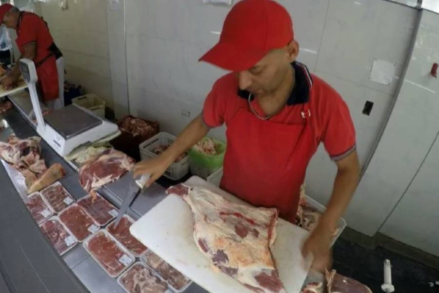 Inflación febrero: la carne y las bebidas ponen en peligro las expectativas del Gobierno