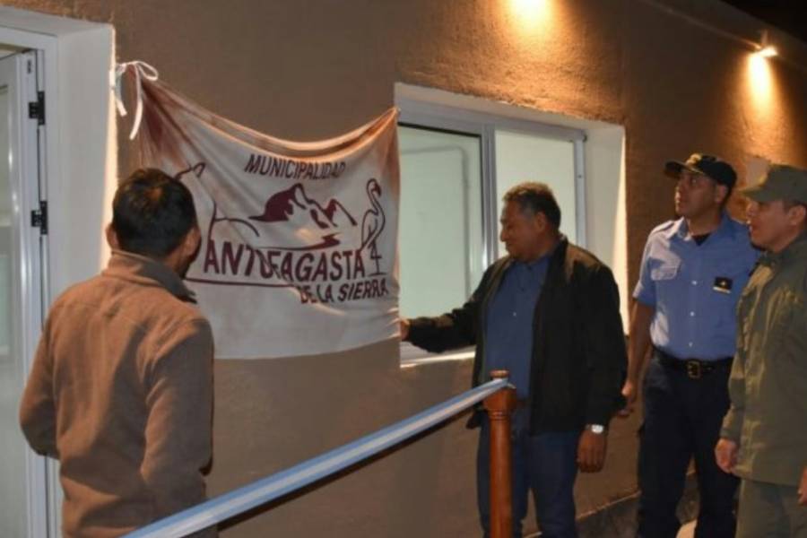 Con recursos propios, Antofagasta de la Sierra inauguró su nuevo Palacio Municipal