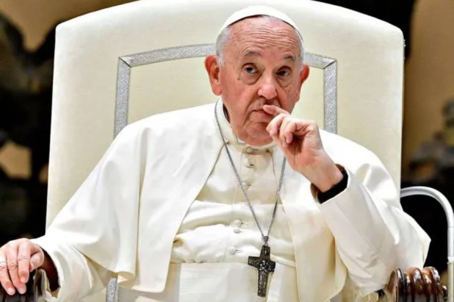 Preocupación en el Vaticano: el papa Francisco sufrió una crisis respiratoria