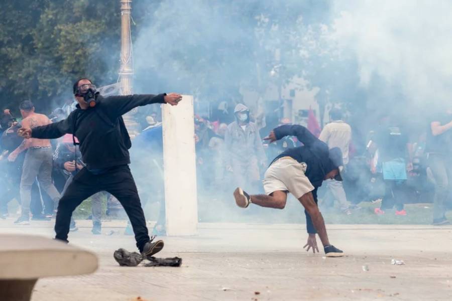 Violencia fuera del Congreso: liberaron a 94 personas, pero quedaron imputadas