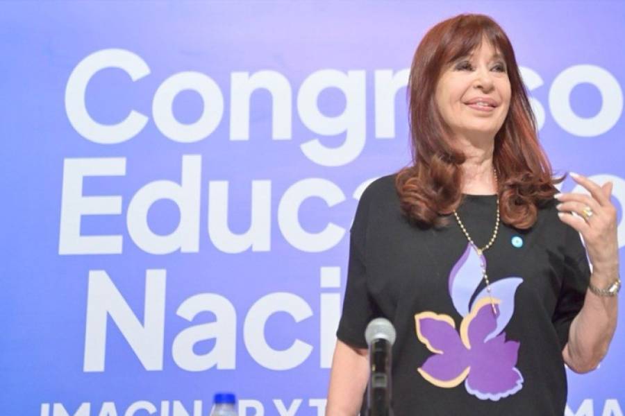 Cristina cuestionó a Jalil por apoyar el DNU del FMI: 