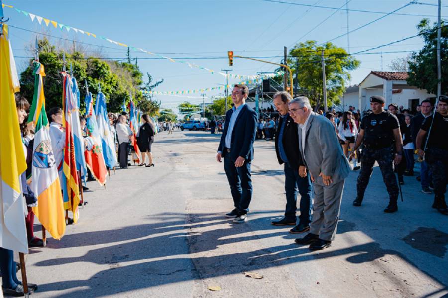 Raúl Jalil acompañó el aniversario de Recreo con una fuerte inversión en equipamiento municipal
