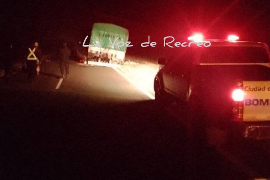 Se incendió un camión en la localidad de Casa de Piedra