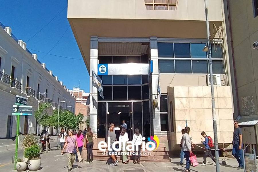 Cierran los bancos durante cuatro días