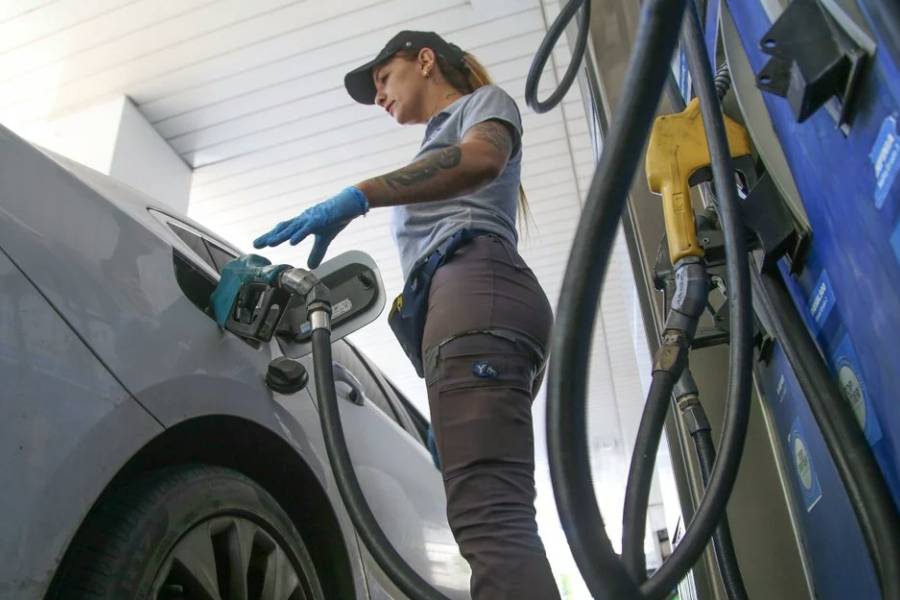 YPF subió 3,5% los precios de sus combustibles, en un día muy complicado para su valor en Bolsa