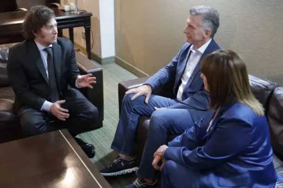 En medio del debate, Mauricio Macri apoyó la Ley Ómnibus
