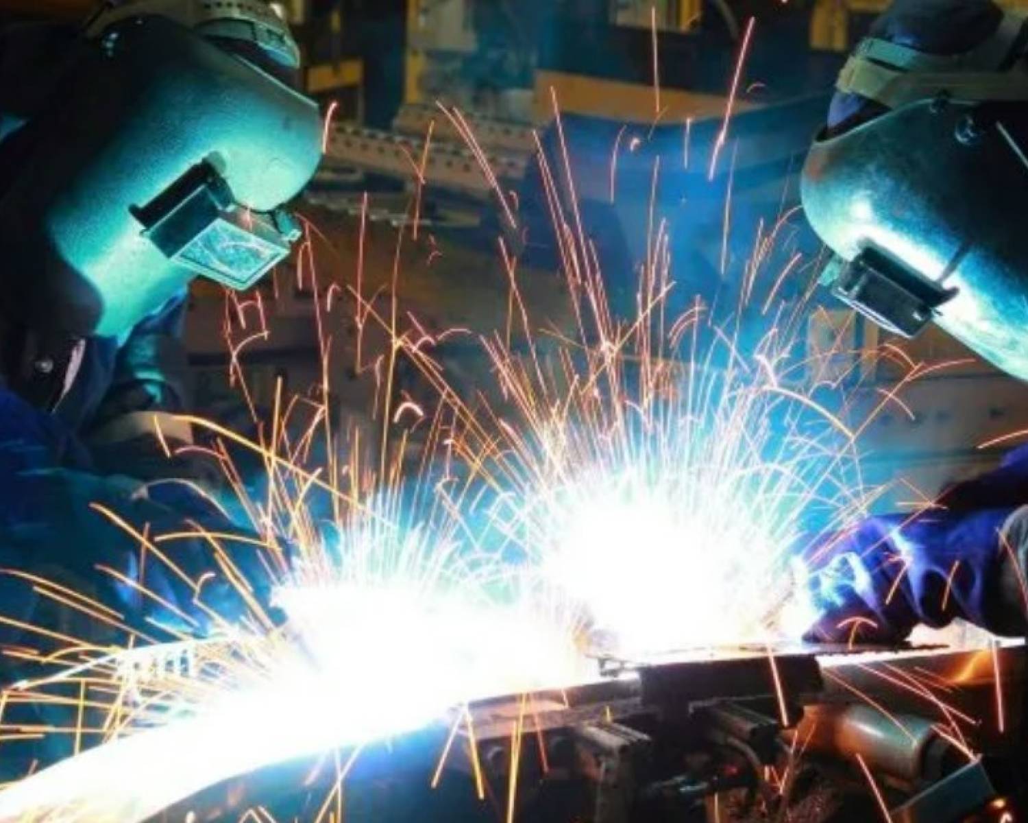 El ajuste de Milei: advierten que 430.000 empleos están en riesgo por la desregulación comercial