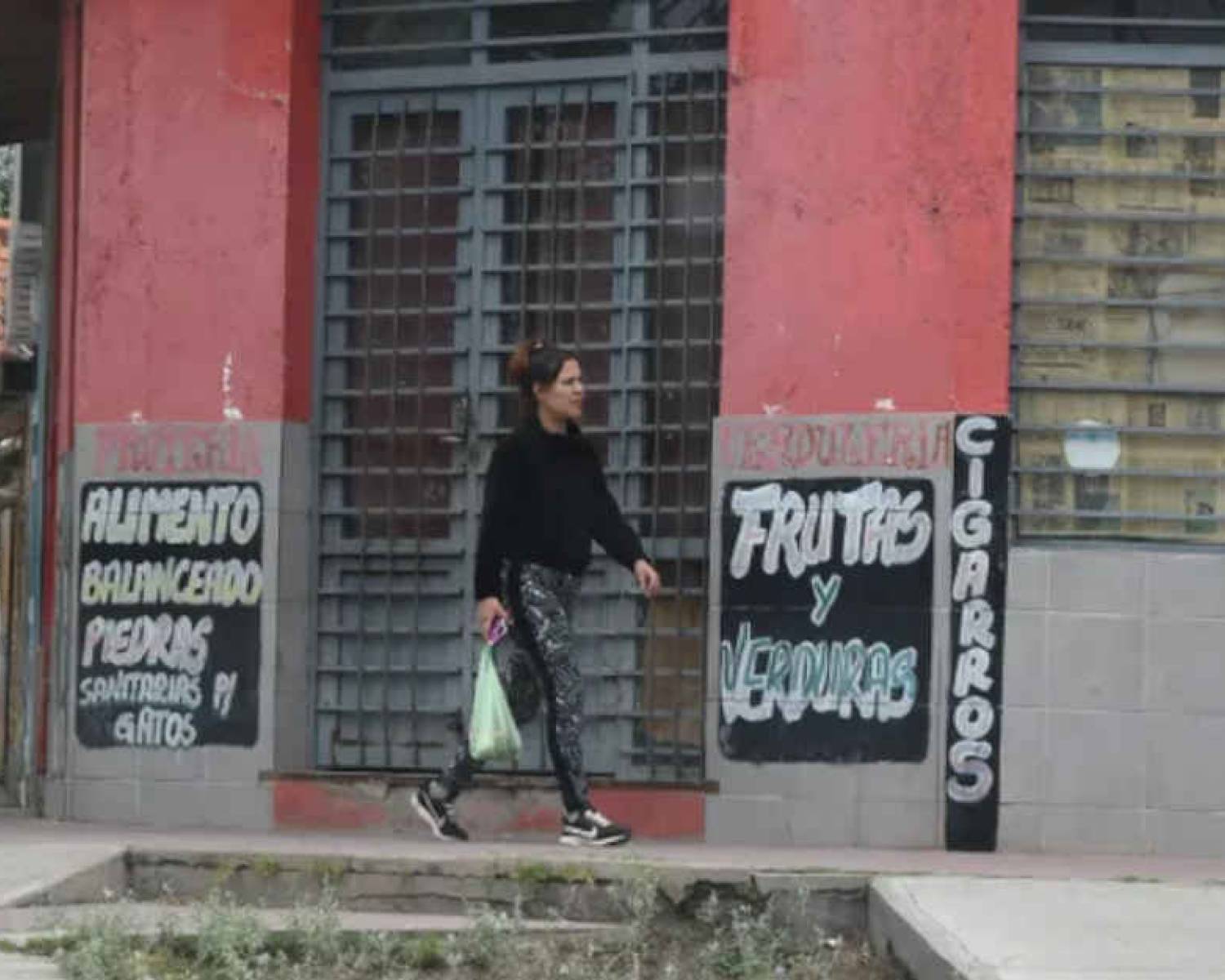 Una familia necesita $1.128.398 para no caer en la pobreza