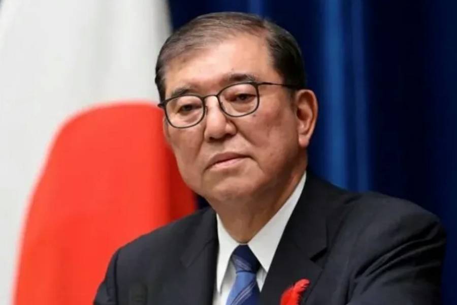 El primer ministro de Japón prometió seguir en el cargo pese al revés electoral