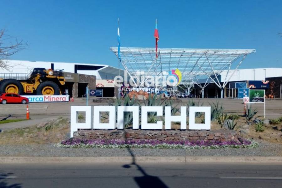 La Fiesta del Poncho se vive a puro arte, coplas y sabores este miércoles