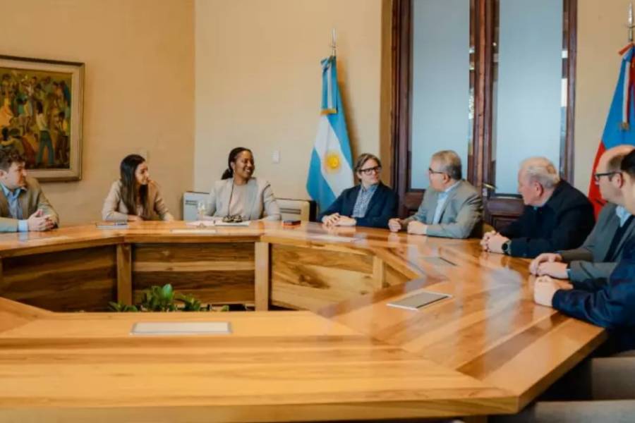 Jalil se reunió con autoridades del Banco de Desarrollo de América Latina y el Caribe