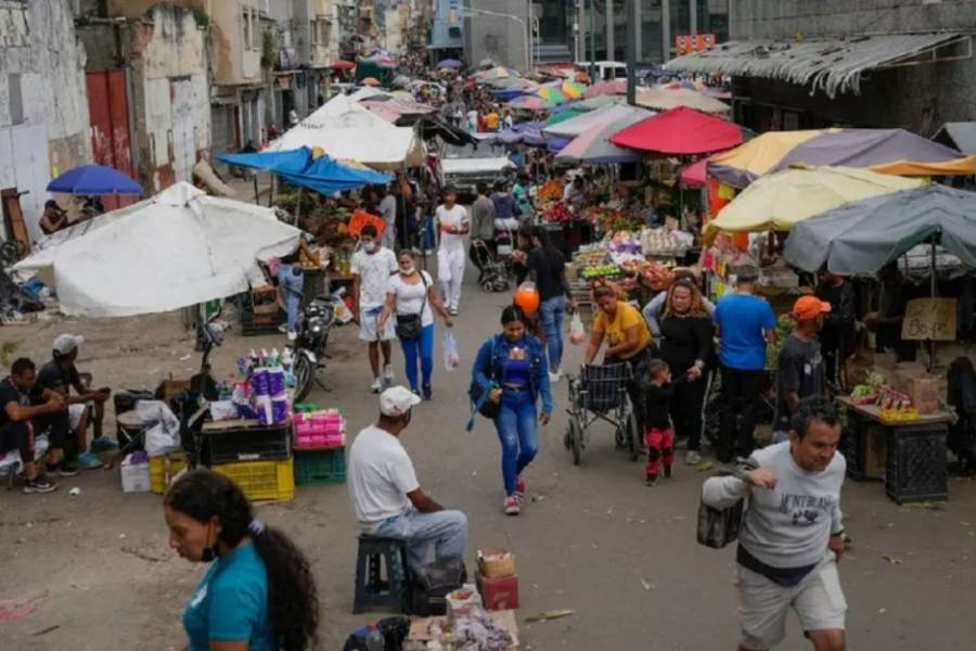 Estados Unidos va por Nicolás Maduro: el miedo y la incertidumbre en las calles de Venezuela
