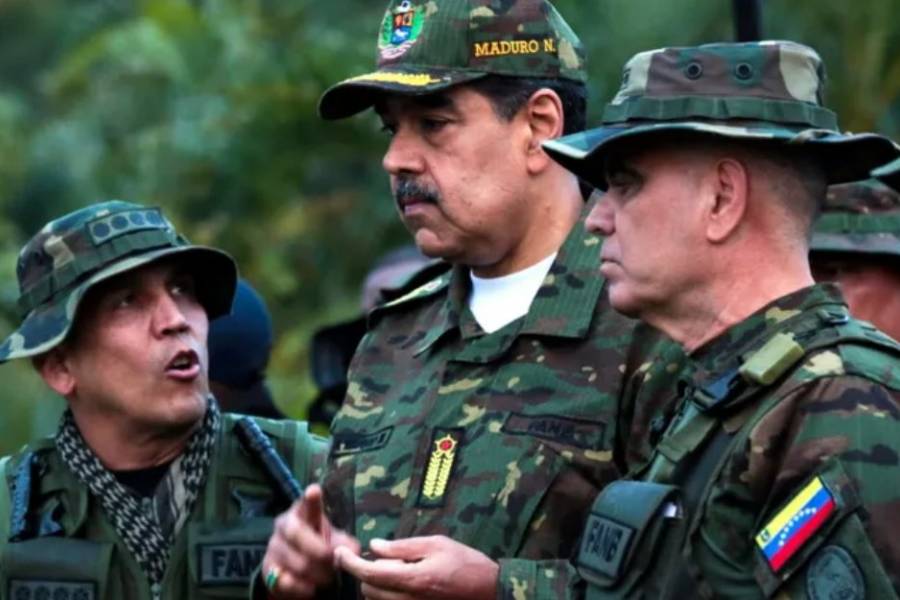 Venezuela desplega 25.000 soldados en su frontera con Colombia y en la costa