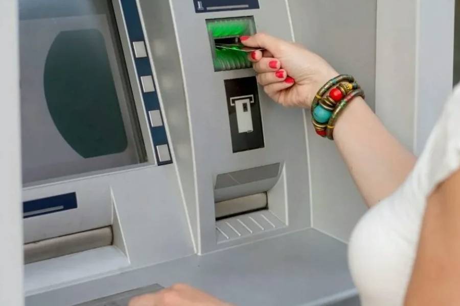 Recibió una transferencia millonaria por error y no quiso devolverla