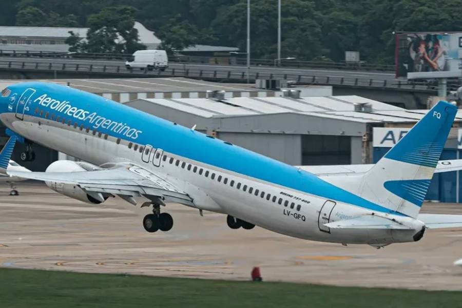 Aerolíneas Argentinas toma acciones preventivas en relación a las fallas de motores de un fabricante