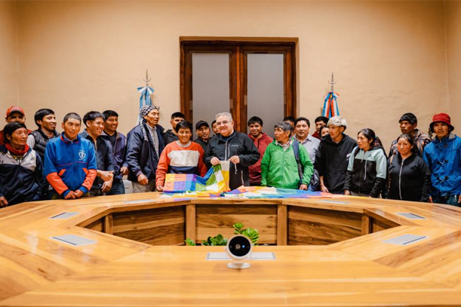 El gobernador Raúl Jalil se reunió con comunidades puneñas para avanzar en obras y proyectos locales