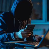 Nueva estafa: Ofrecen pagar tus facturas “a mitad de precio” por Facebook y WhatsApp