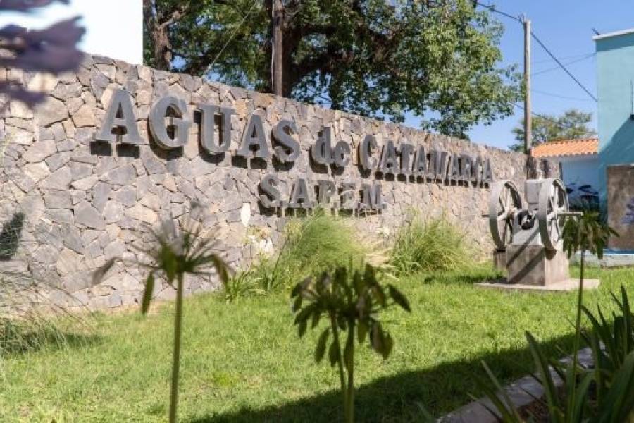 Aguas de Catamarca asegura que el “agua es segura para el consumo humano” 