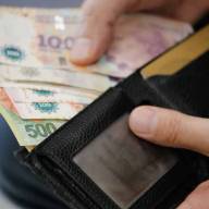 La mitad de los hogares usa ahorros, vende pertenencias o toma préstamos para cubrir gastos