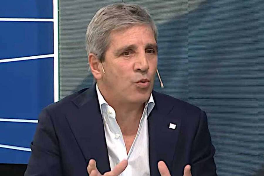 Luis Caputo adelantó que enviará la reforma laboral al Congreso y proyecta una inflación 