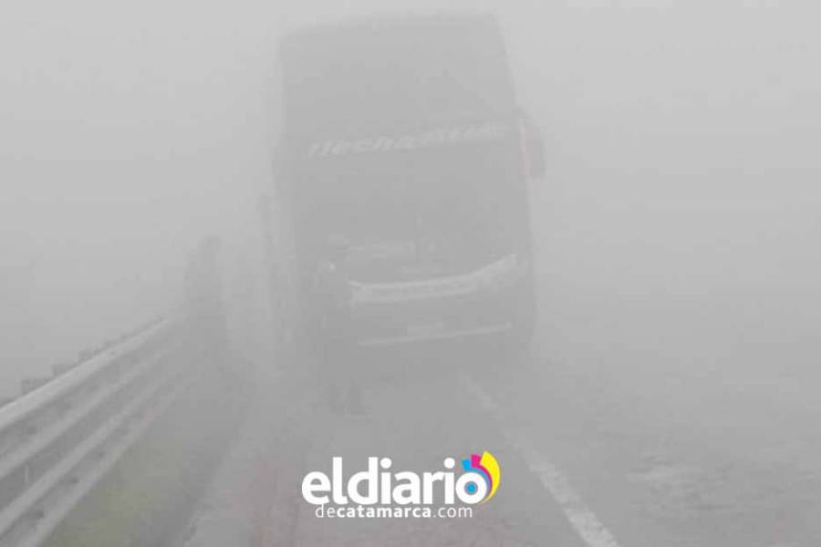 Precaución en Ruta 38: Ómnibus quedó varado en Cuesta El Totoral