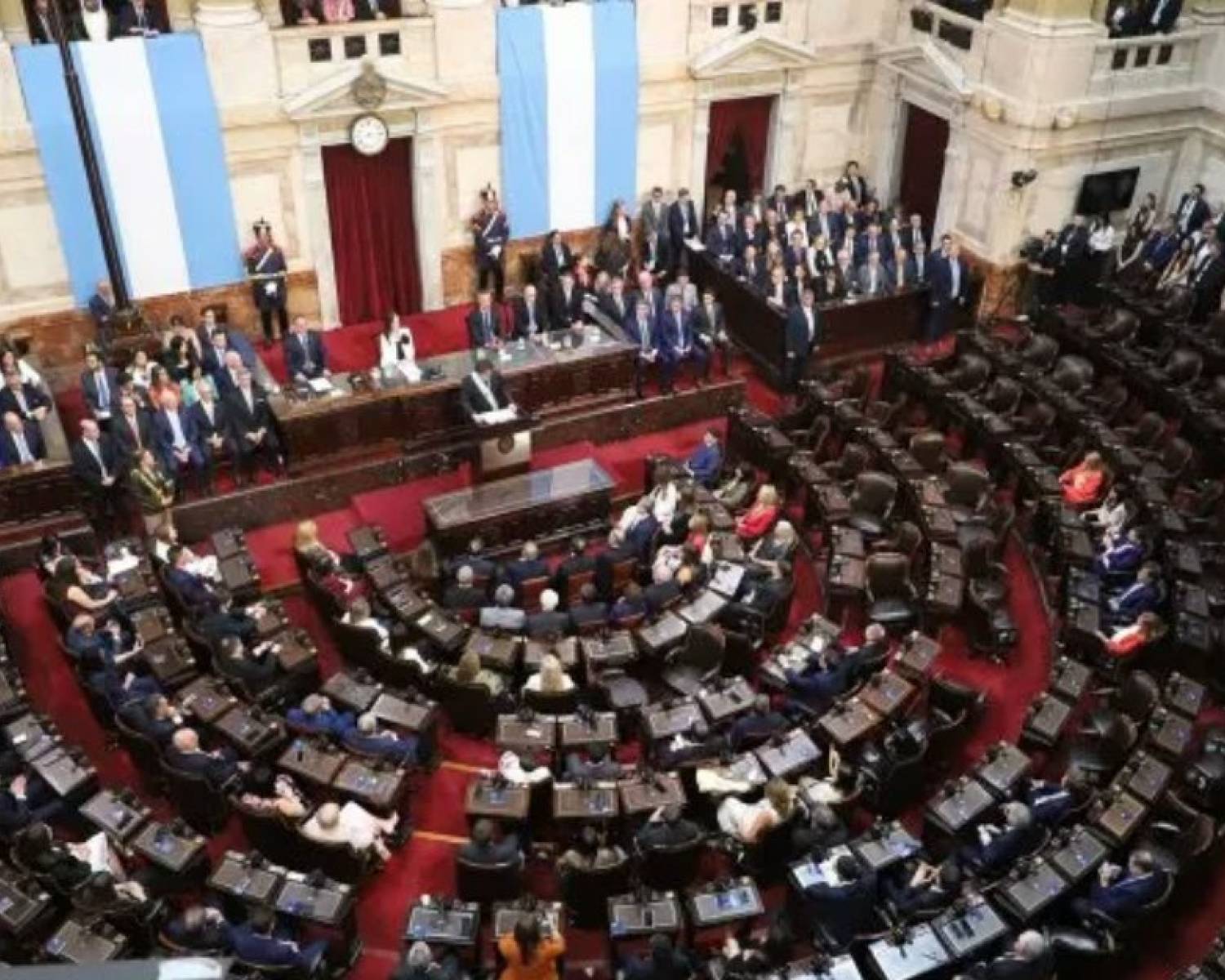 El Gobierno apura las sesiones extraordinarias y el Congreso define las fechas de juramento