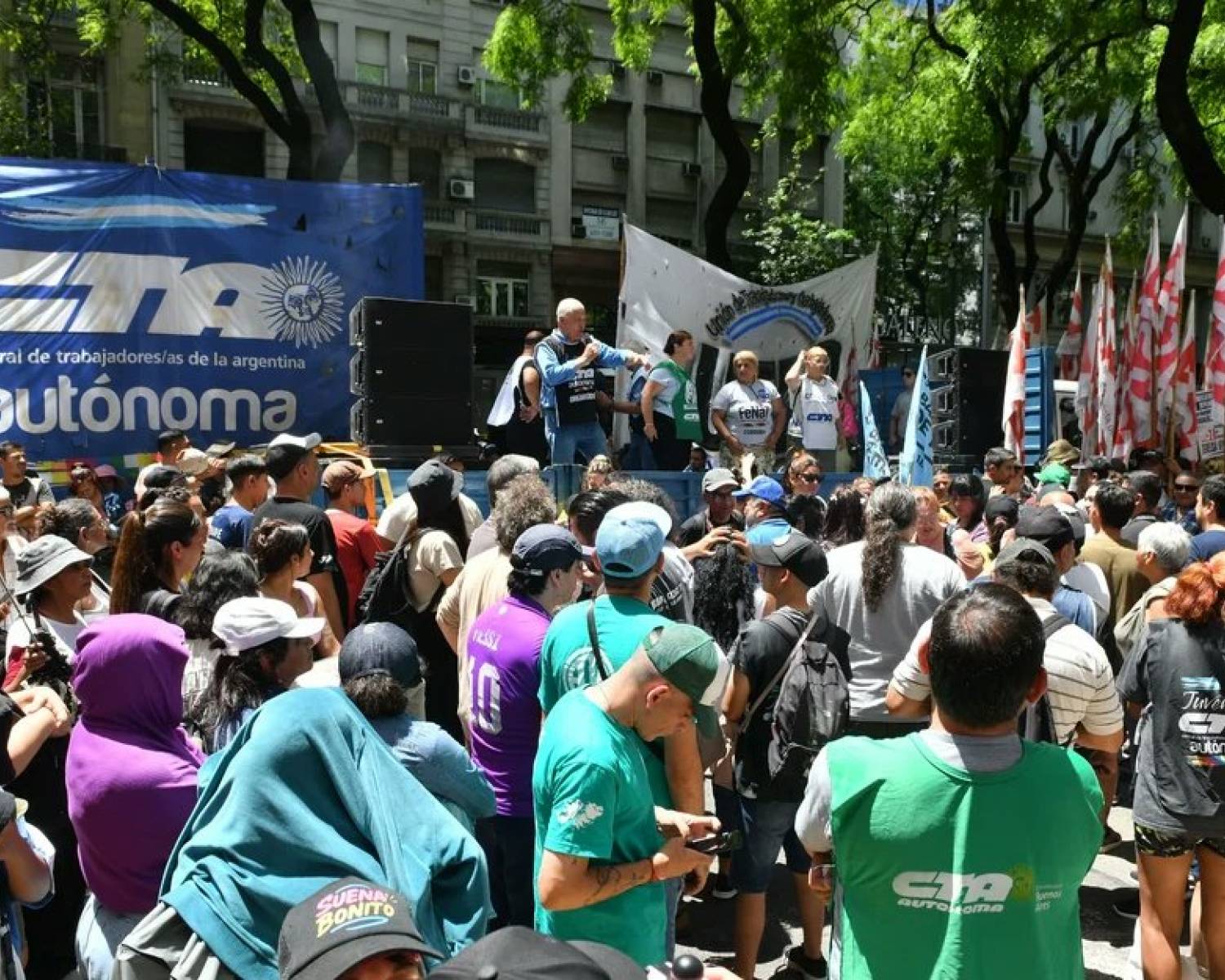 El Gobierno definirá el aumento del Salario Mínimo Vital y Móvil por decreto