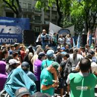 El Gobierno definirá el aumento del Salario Mínimo Vital y Móvil por decreto