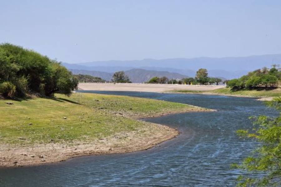Aguas de Catamarca aplicará cortes programados por baja en el caudal del río El Tala