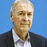 “El procedimiento resultó exitoso y se recupera en la unidad de cuidados coronarios de dicho centro de salud”, se señala en un comunicado del equipo de prensa del excandidato a Presidente.  En las últimas elecciones nacionales de medio tiempo, Schiaretti 