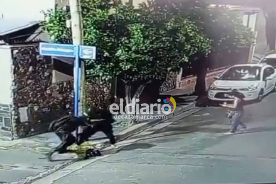 Policía salva a enfermera de sufrir un violento arrebato y se trenza a golpes con el delincuente