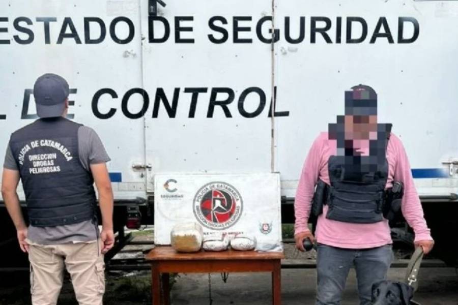 Tiene 16 años, se hacia el peregrino pero traficaba más de tres kilos de marihuana en un colectivo