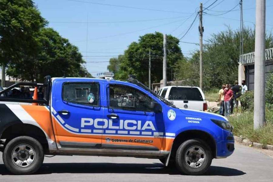 Golpeó a su pareja e intentó robarle el celular: Cayó a pocas cuadras mientras huía