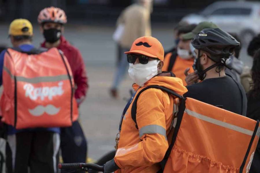 Kicillof impulsa una ley para favorecer a los trabajadores de plataformas digitales