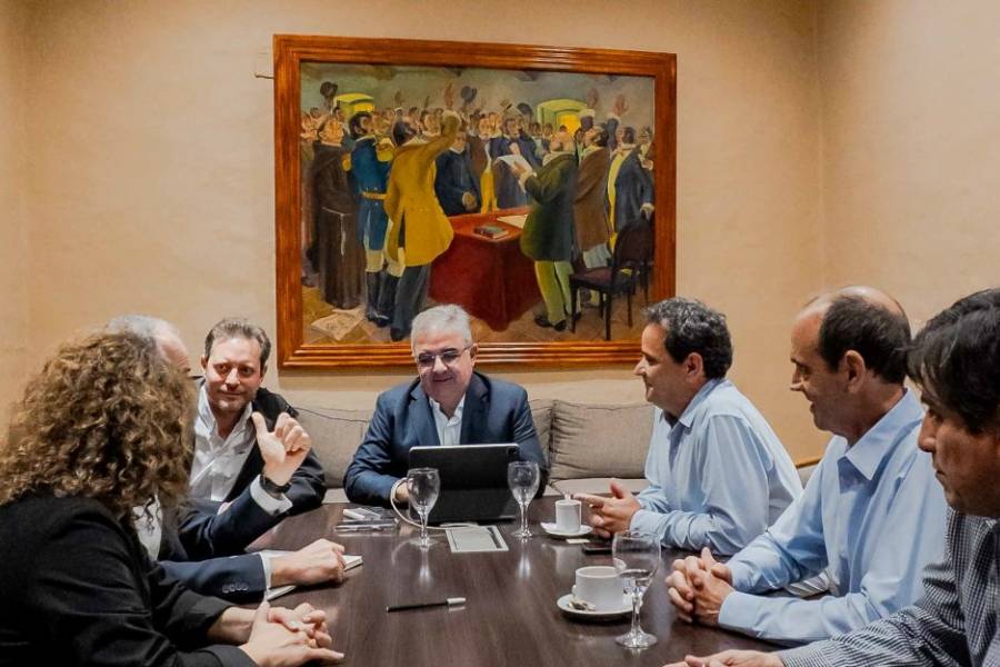 Tras el anuncio de reactivación de Alumbrera, Jalil recibió a ejecutivos de Glencore