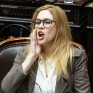 Lilia Lemoine se burló de los vuelos de la muerte y familiares de las víctimas exigen que la echen del Congreso