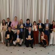 El Gobierno desmintió aumento de sueldo de Milei, pero confirmó el incremento para funcionarios