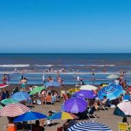 Verano 2026: alta ocupación en los principales destinos turísticos del país en el inicio de la temporada