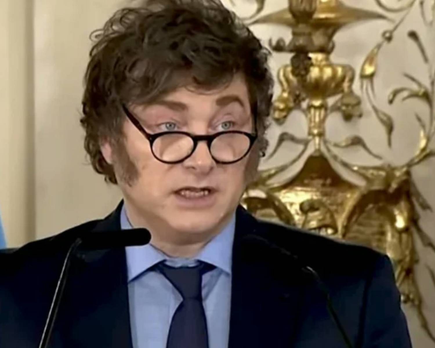 Javier Milei agradeció a todos los que luchan contra los incendios en la Patagonia