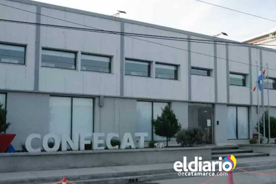 Trabajadores de CONFECAT acusan a la empresa de producir normalmente pero no pagar