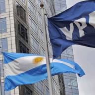 Caso YPF: fondos buitres piden a la justicia de EEUU declarar a la Argentina en desacato