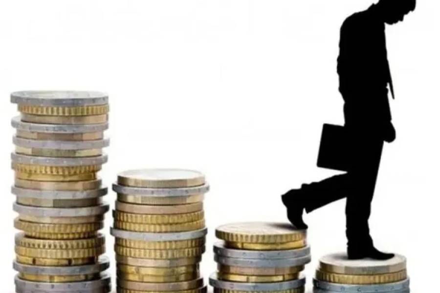 Salarios vs. inflación: el poder adquisitivo volvió a caer en noviembre y acumula un trimestre en rojo