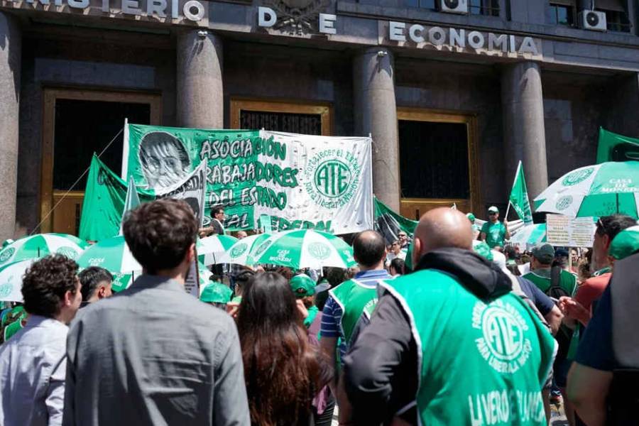 El empleo público nacional cayó 7,2% interanual y cerró 2025 con 280.120 trabajadores