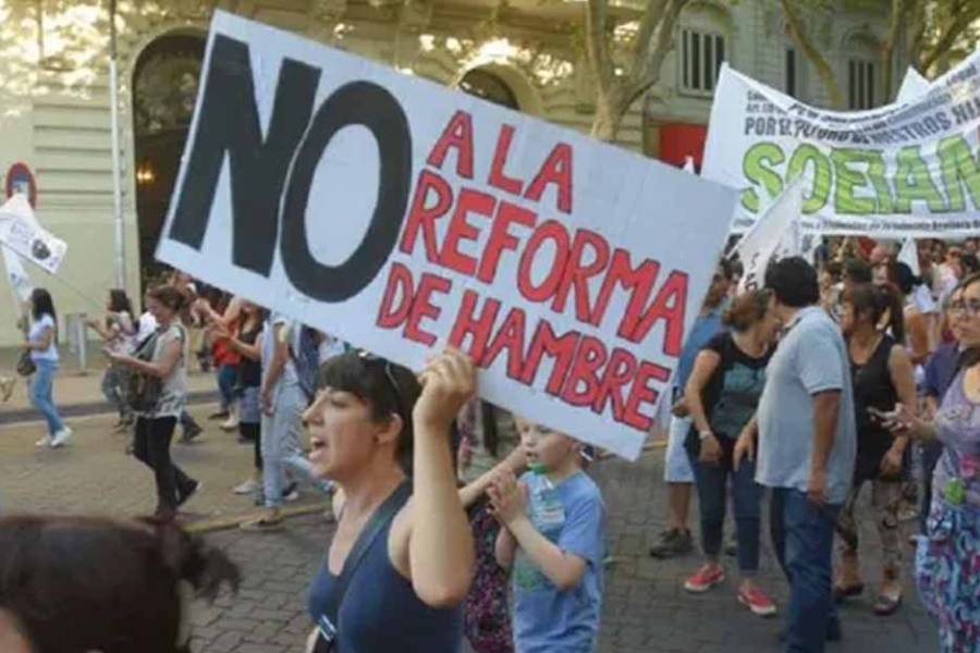 El Congreso vuelve a sesionar con la reforma laboral en el centro del debate