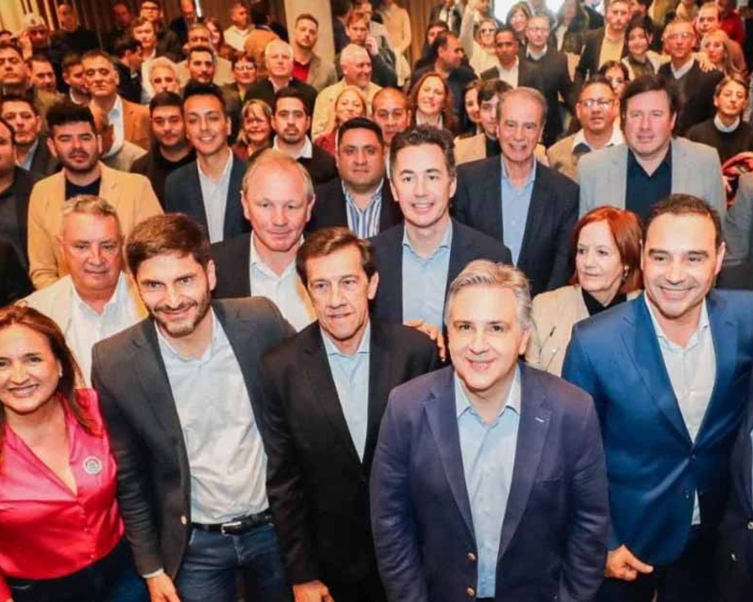 Hermetismo por la reunión de los gobernadores en medio de las negociaciones por la reforma laboral de Milei