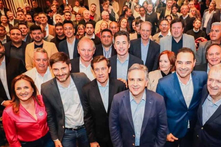 Hermetismo por la reunión de los gobernadores en medio de las negociaciones por la reforma laboral de Milei